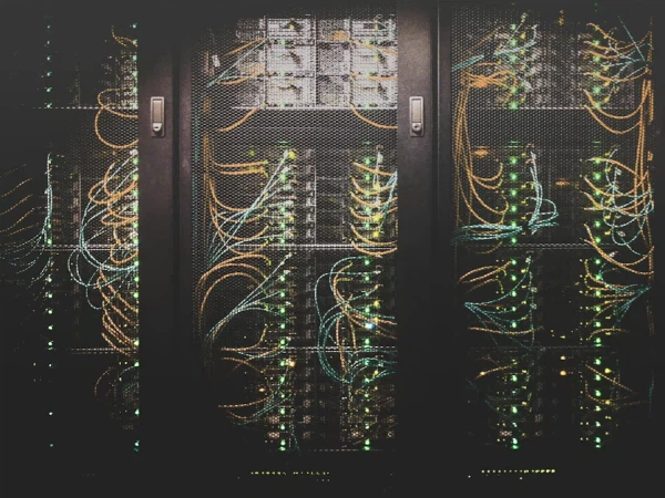 Przewodnik dla kupujących transceiver SX SFP 2026: Dane techniczne 850 nm, ceny i poprawki dotycz...